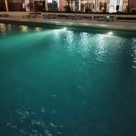 Clube Vaz 300 Mts Praia Da Rocha * פורטימאו